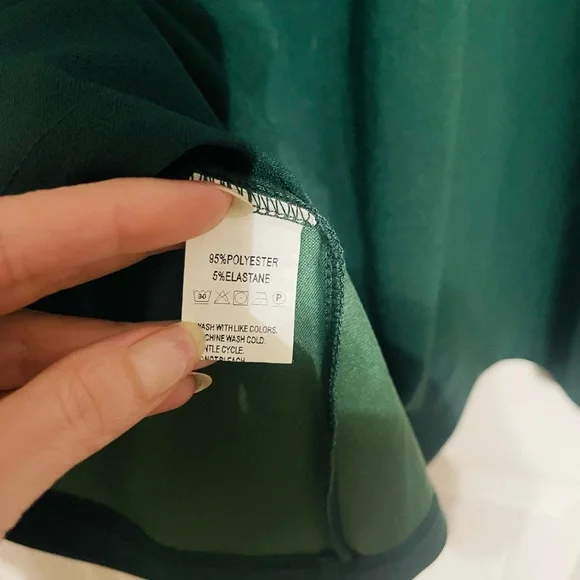 Classic Beautiful & Simplistic Green Dress 👗 - Picture 7 of 11